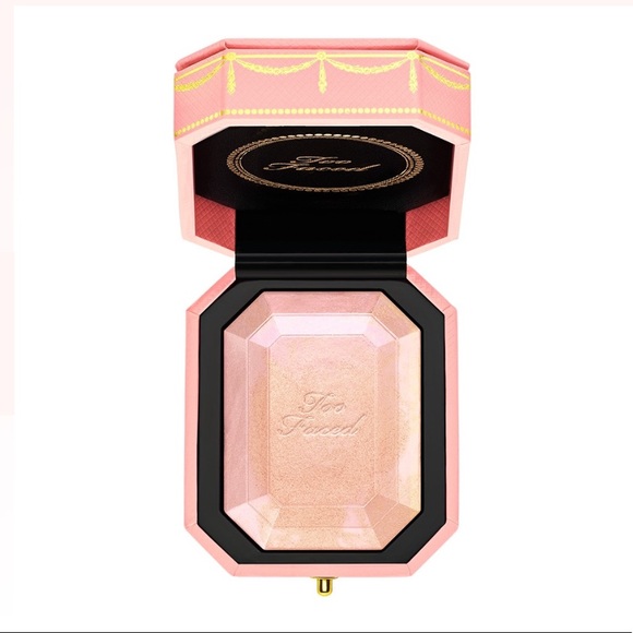 Too Faced Diamond Light Highlighter, Fancy Pink Diamond